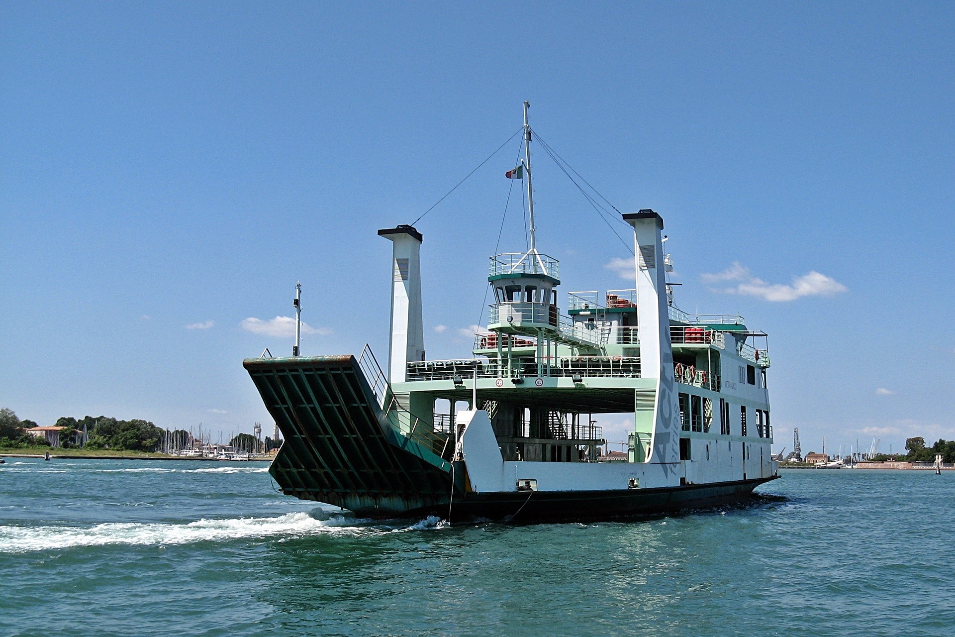 Fähre nach Venedig